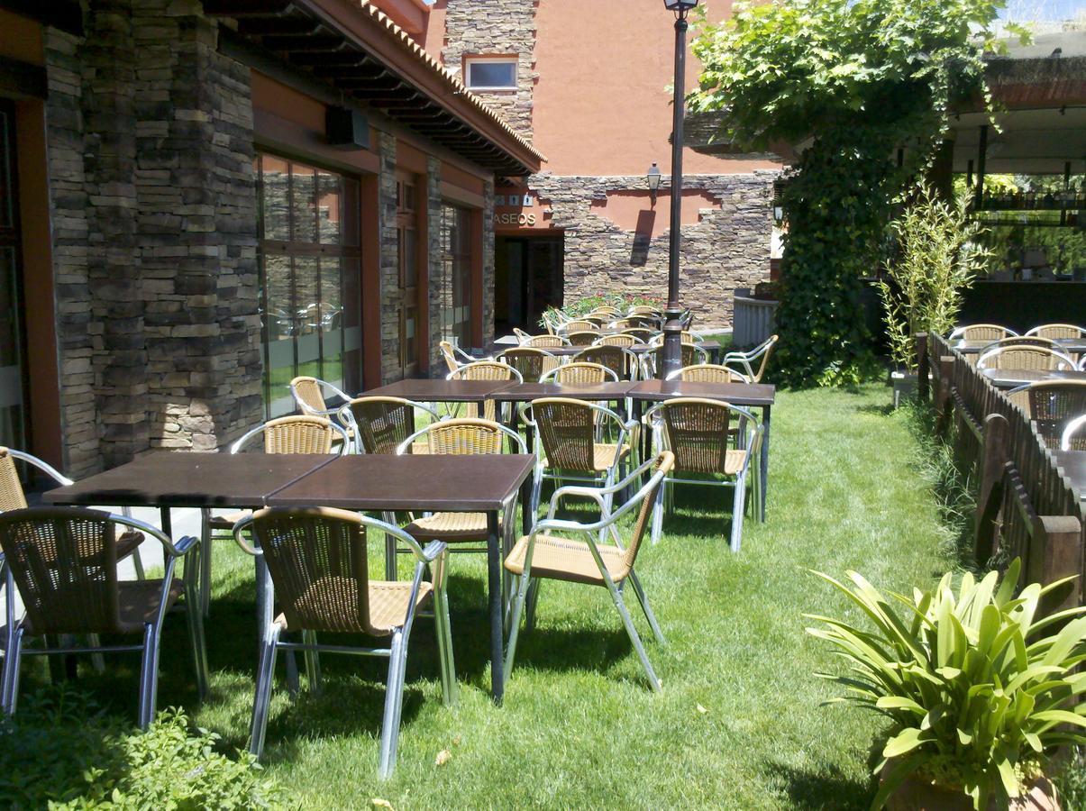 Cuatro Caminos Hotel Piedrabuena Kültér fotó